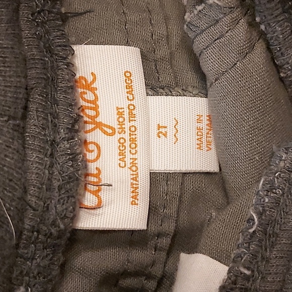 Toddler Cargo Shorts - Picture 3 of 3